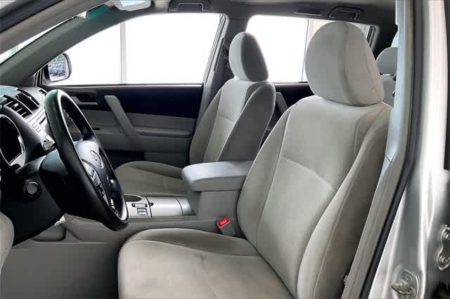Thumbnail: 2012 Toyota Highlander - 12