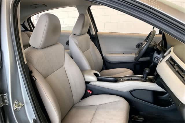 Thumbnail: 2017 Honda HR-V - 15