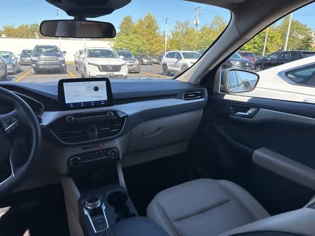 Thumbnail: 2020 Ford Escape - 9