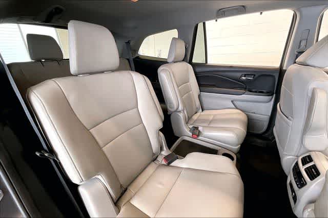 Thumbnail: 2020 Honda Pilot - 26