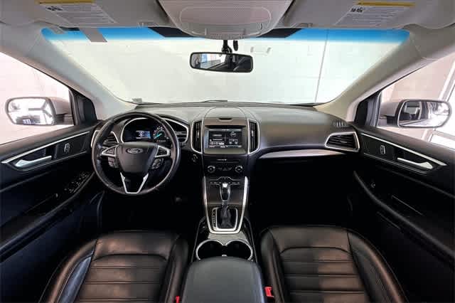 Thumbnail: 2015 Ford Edge - 11