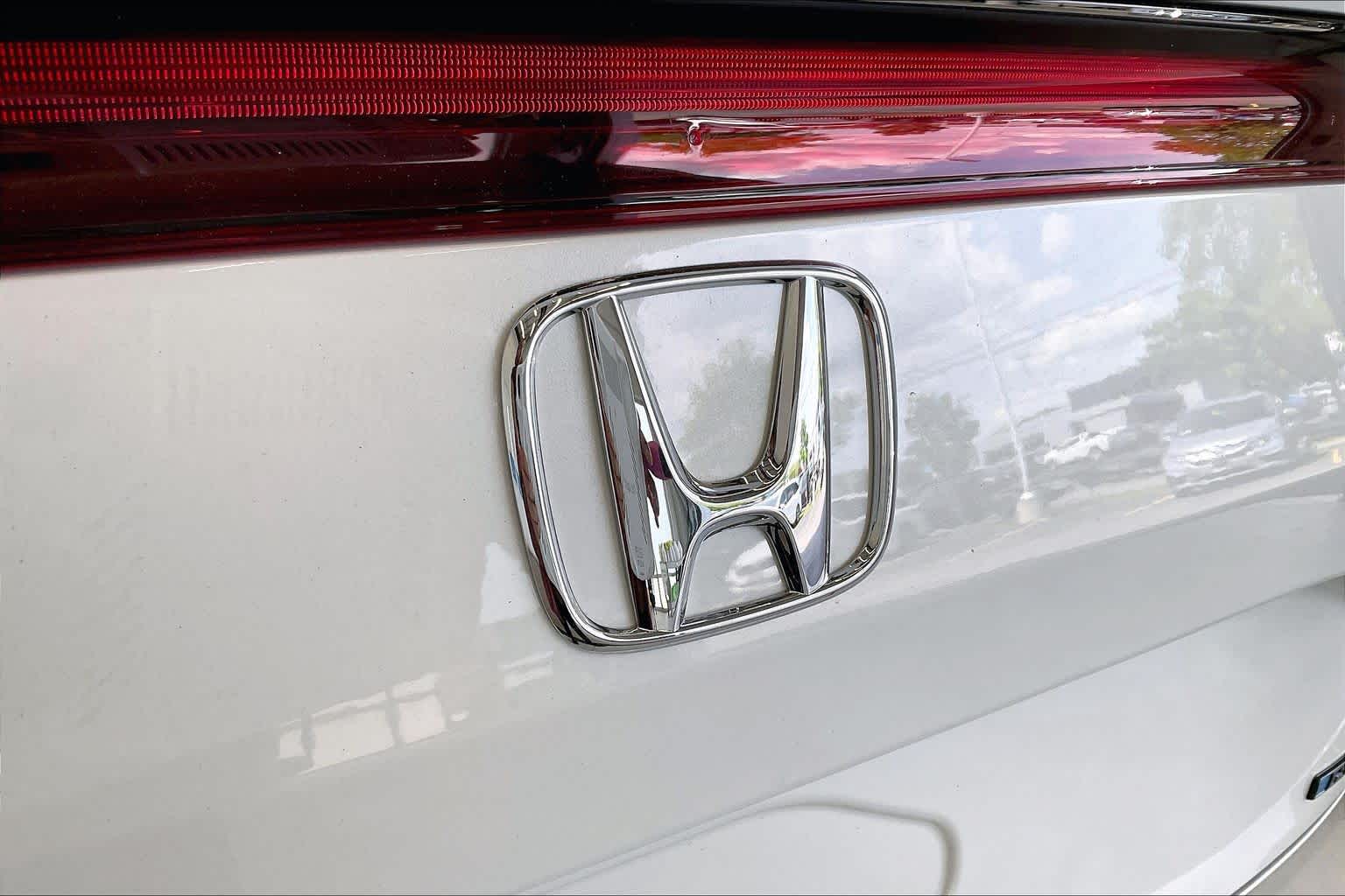 2026 Honda Civic Hatchback Sport - Photo 7