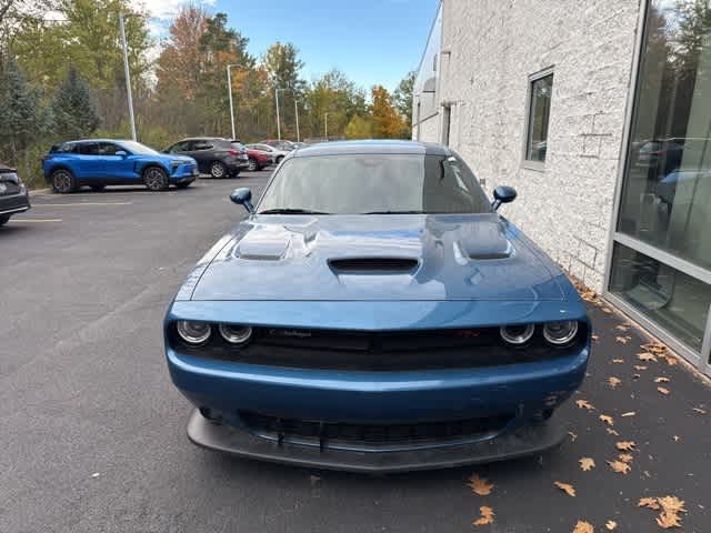 2022 Dodge Challenger R/T Scat Pack photo 2