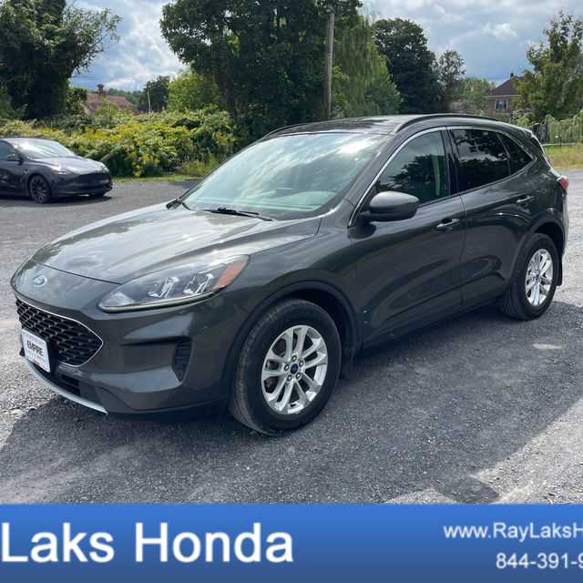 2020 Ford Escape SE AWD photo