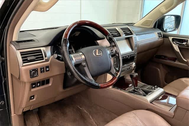 Thumbnail: 2018 Lexus GX - 3
