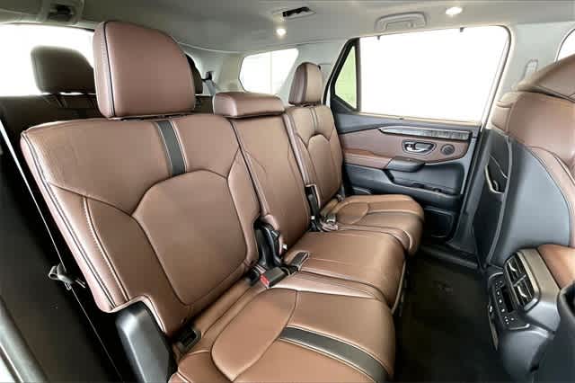 Thumbnail: 2023 Honda Pilot - 26