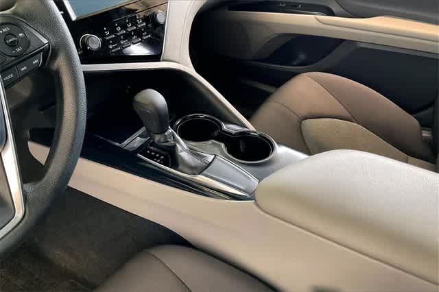 Thumbnail: 2018 Toyota Camry - 18