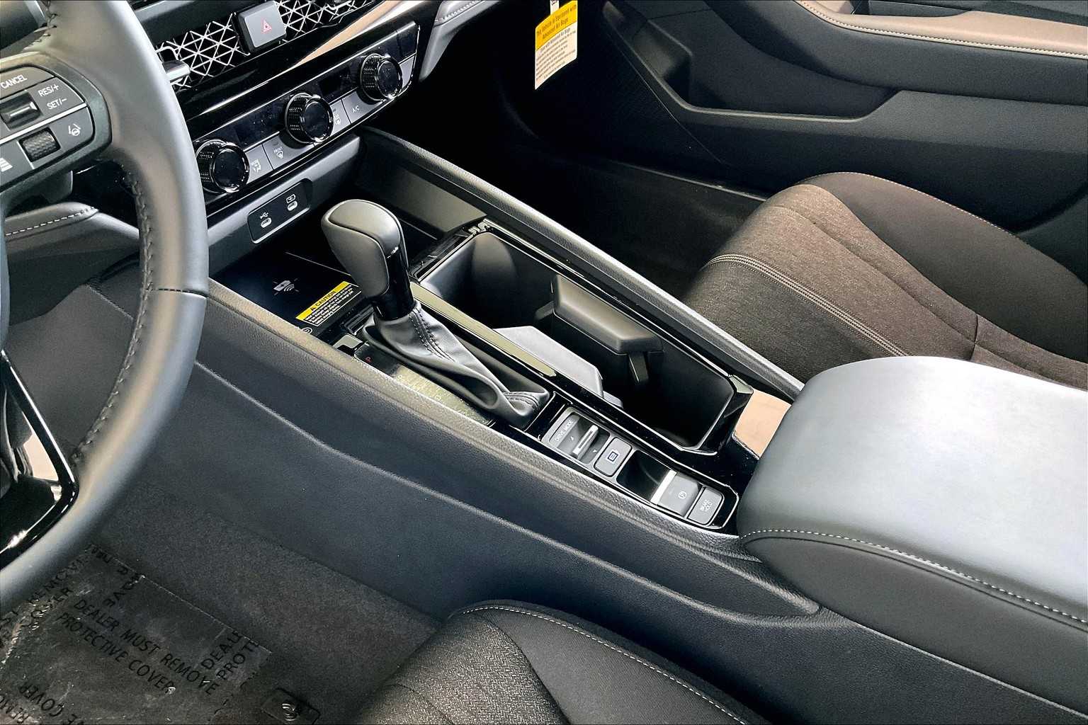Thumbnail: 2025 Honda Accord - 18