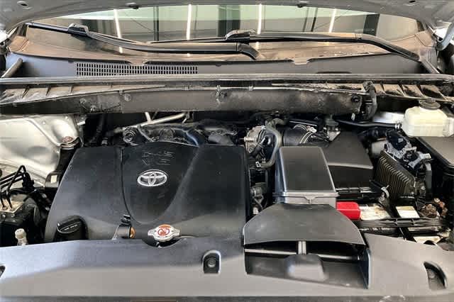 Thumbnail: 2018 Toyota Highlander - 10