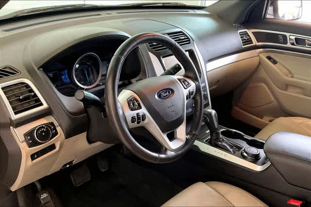 Thumbnail: 2014 Ford Explorer - 3