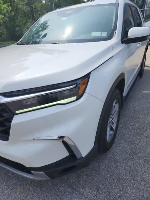 Thumbnail: 2023 Honda Pilot - 3