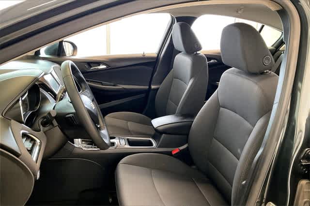 Thumbnail: 2018 Chevrolet Cruze - 12