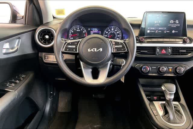 Thumbnail: 2023 Kia Forte - 16