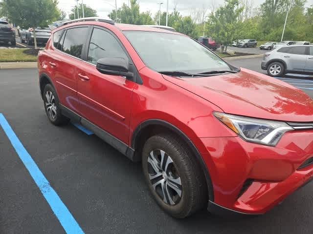 Thumbnail: 2016 Toyota RAV4 - 8