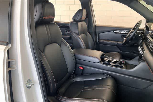 Thumbnail: 2025 Honda Pilot - 15