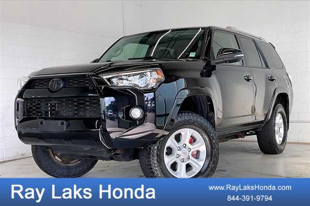 Thumbnail: 2015 Toyota 4Runner - 1