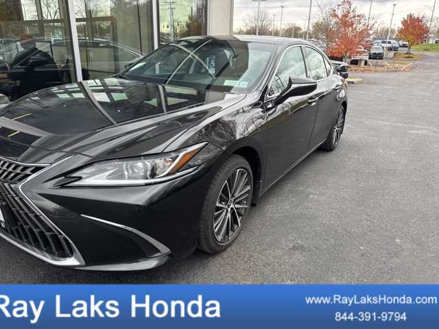 Thumbnail: 2025 Lexus ES - 1