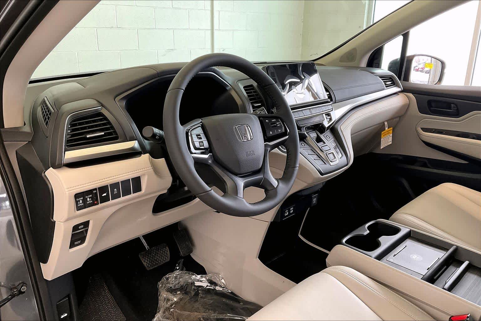 Thumbnail: 2026 Honda Odyssey - 2