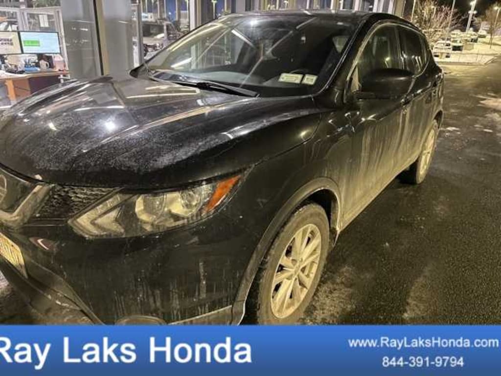 Used 2018 Nissan Rogue Sport S SUV