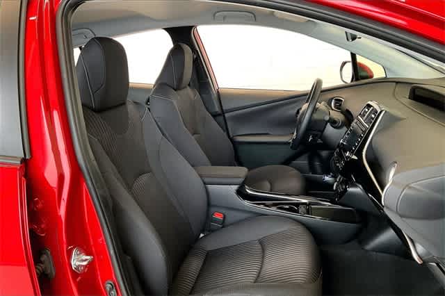 Thumbnail: 2021 Toyota Prius Prime - 15