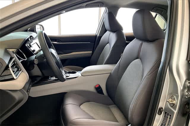 Thumbnail: 2018 Toyota Camry - 12