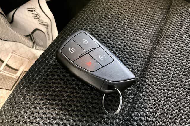 Thumbnail: 2024 Chevrolet Colorado - 21