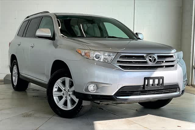 Thumbnail: 2012 Toyota Highlander - 23