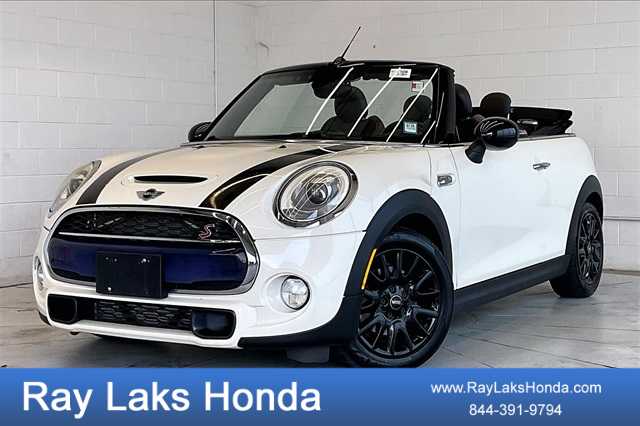 Thumbnail: 2017 MINI Cooper Convertible - 1