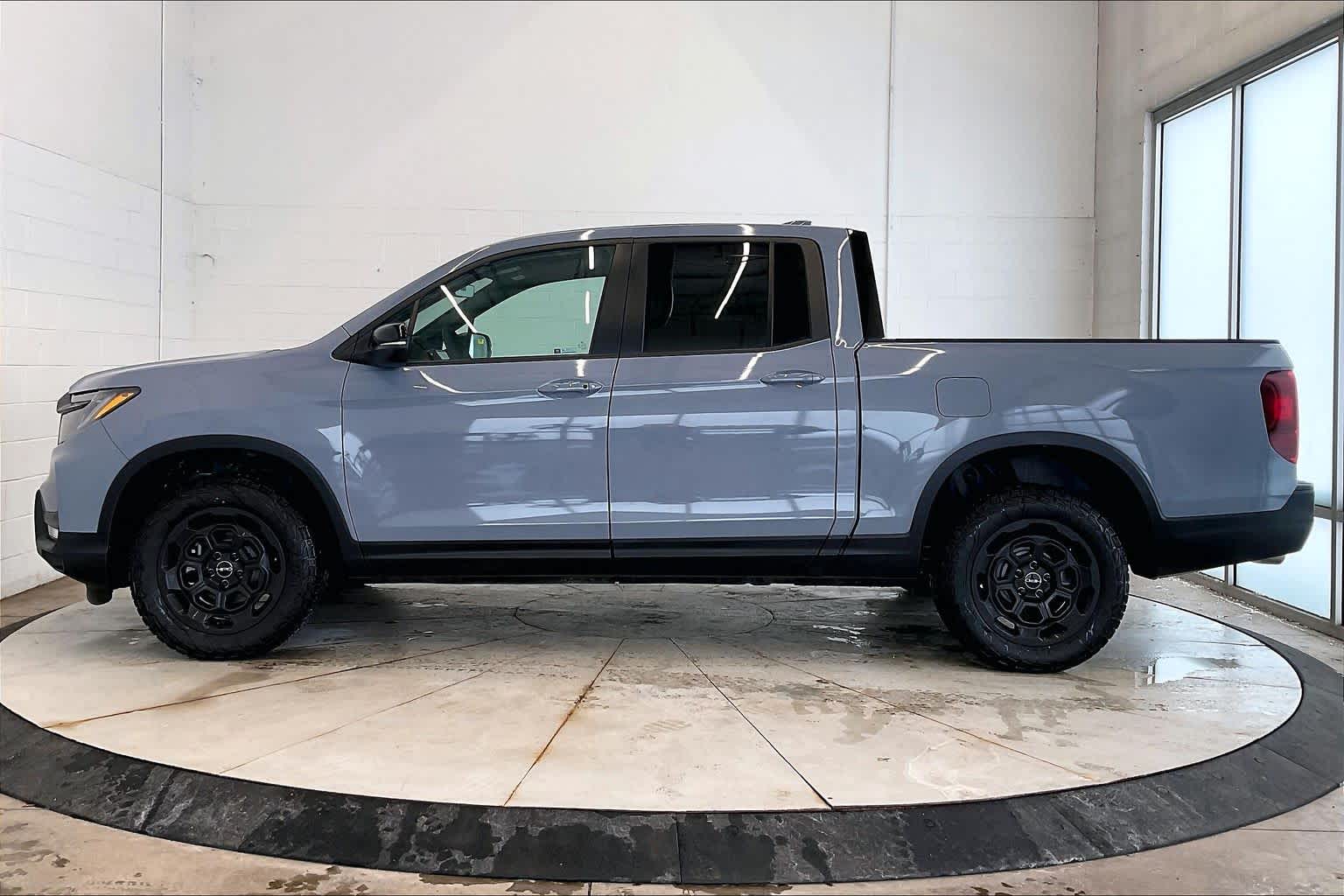 Thumbnail: 2026 Honda Ridgeline - 3