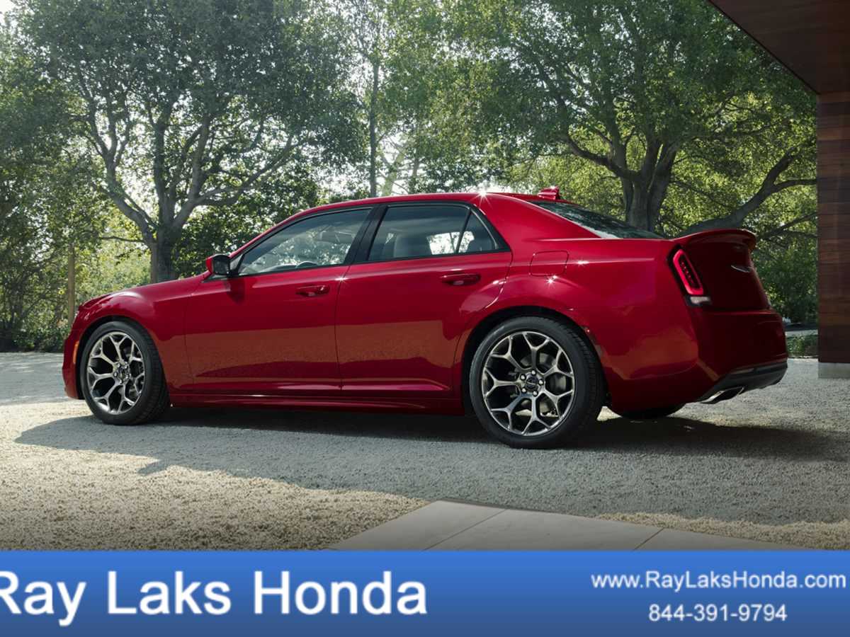 2016 Chrysler 300 Anniversary Package's photo