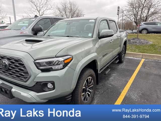 2023 Toyota Tacoma TRD Sport's photo