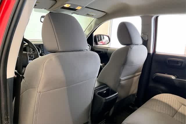 Thumbnail: 2022 Toyota Tacoma - 13