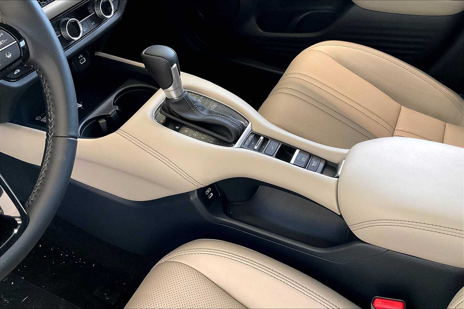 2025 Honda HR-V EX-L 17