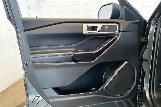 Thumbnail: 2020 Ford Explorer - 29