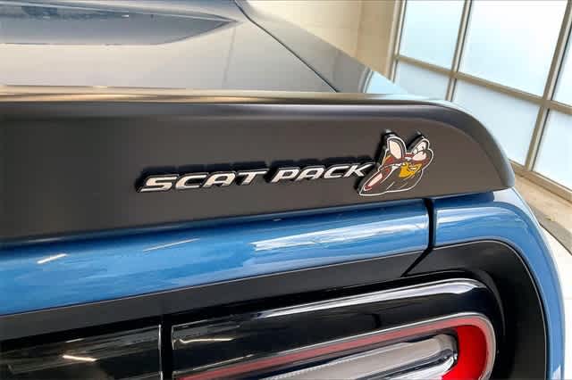 Thumbnail: 2022 Dodge Challenger - 8