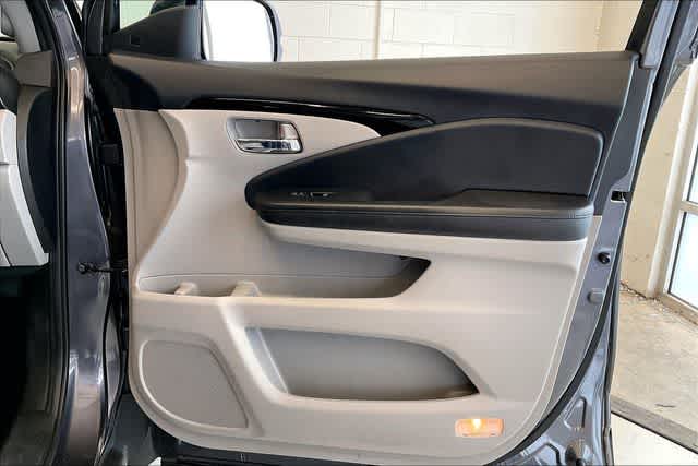 Thumbnail: 2020 Honda Pilot - 31