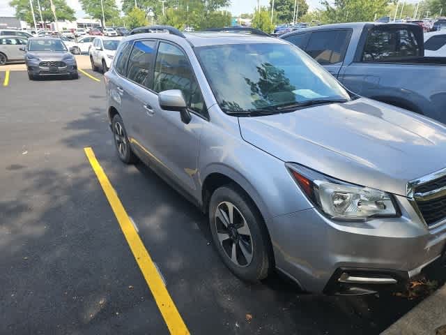 Thumbnail: 2017 Subaru Forester - 8