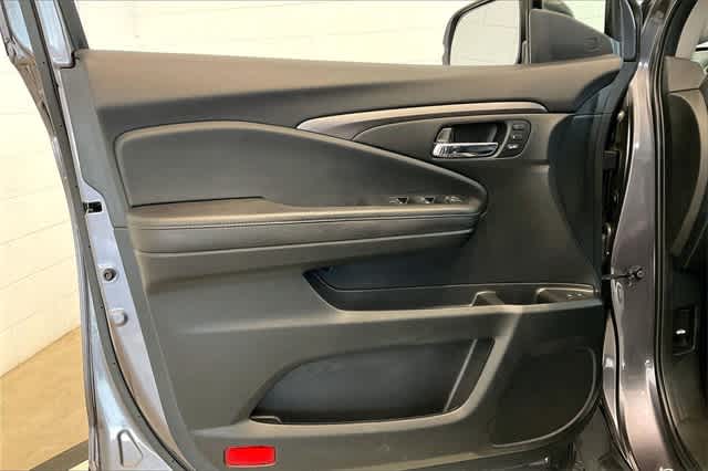 Thumbnail: 2022 Honda Pilot - 30