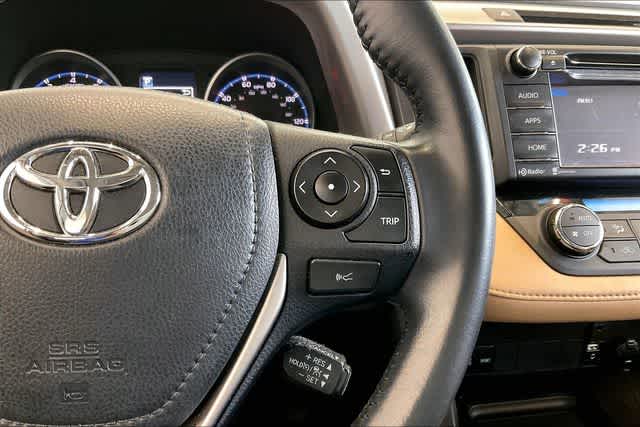 Thumbnail: 2018 Toyota RAV4 - 27