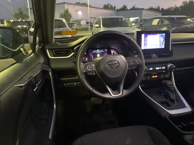 Thumbnail: 2023 Toyota RAV4 - 9