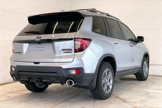 Thumbnail: 2025 Honda Passport - 24