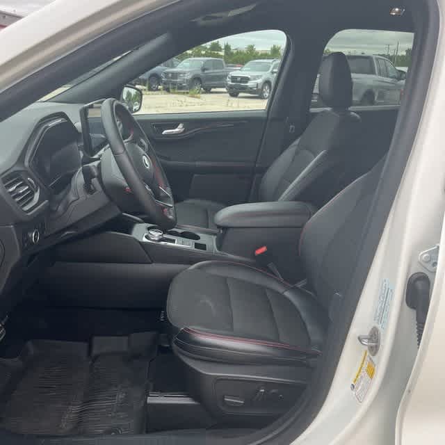 Thumbnail: 2023 Ford Escape - 15