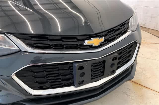 Thumbnail: 2018 Chevrolet Cruze - 33