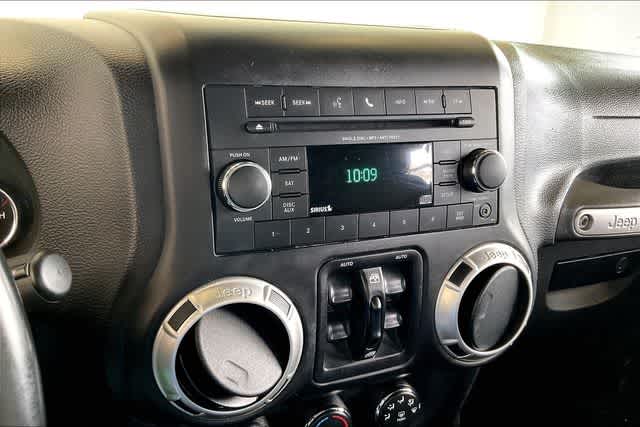 Thumbnail: 2016 Jeep Wrangler - 29