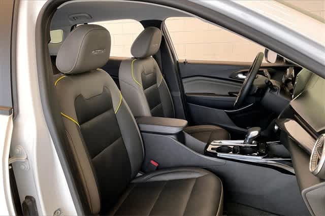 Thumbnail: 2025 Chevrolet Trax - 15