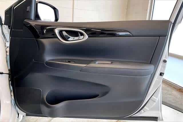 Thumbnail: 2018 Nissan Sentra - 31