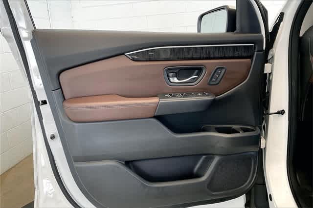 Thumbnail: 2023 Honda Pilot - 30