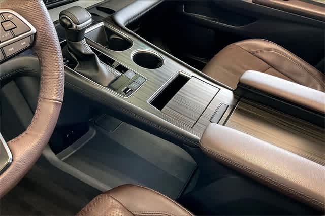 Thumbnail: 2023 Toyota Sienna - 18