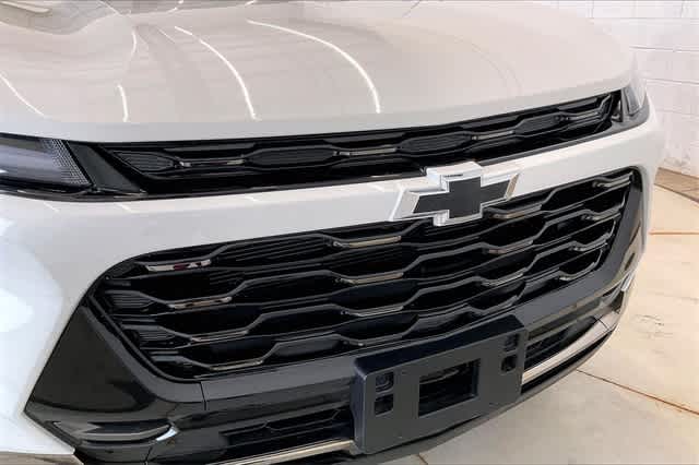 Thumbnail: 2025 Chevrolet Trax - 34