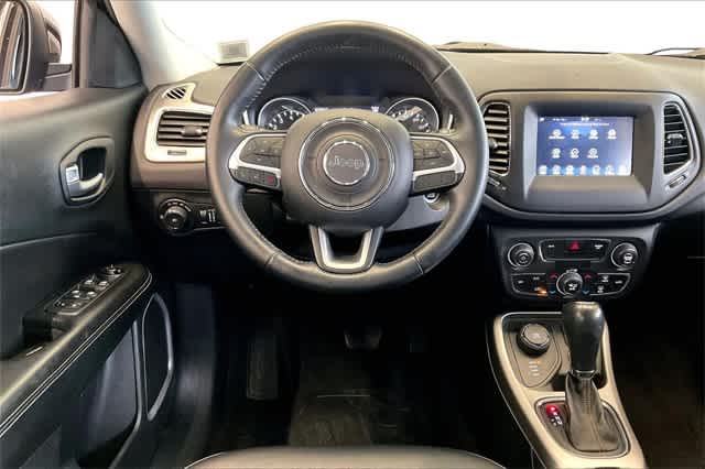 Thumbnail: 2018 Jeep Compass - 16